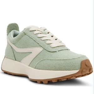 Dolce Vita
Women's Brantley Sneaker